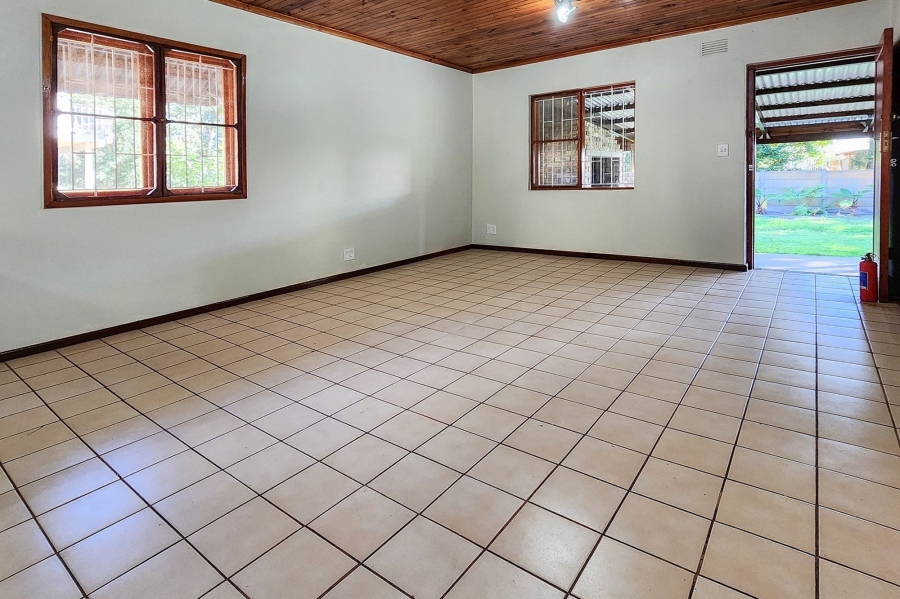 To Let 3 Bedroom Property for Rent in Brenton On Lake Western Cape